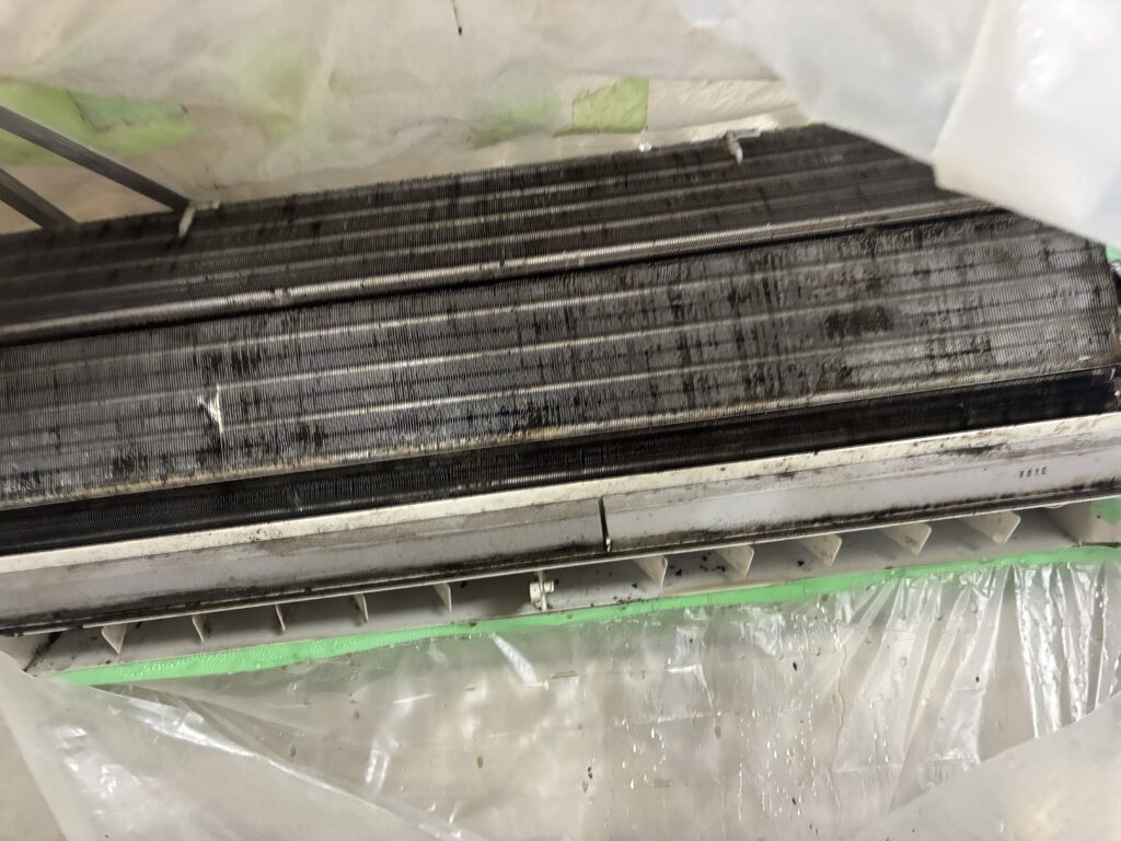 石材研磨 作業中の様子