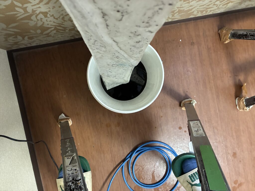 空調・ダクト美装 施工前